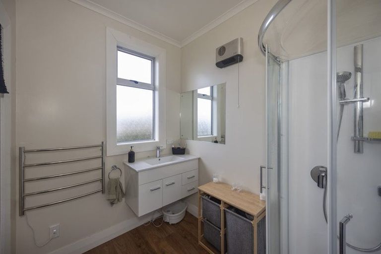 Photo of property in 64 Perth Street, South Hill, Oamaru, 9400