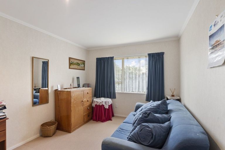 Photo of property in 12 Gimblett Court, Levin, 5510