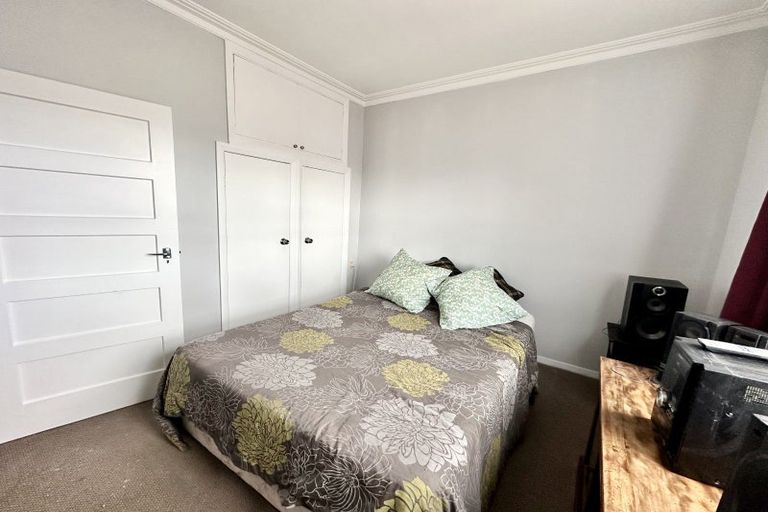 Photo of property in 12 Douglas Street, Hawera, 4610