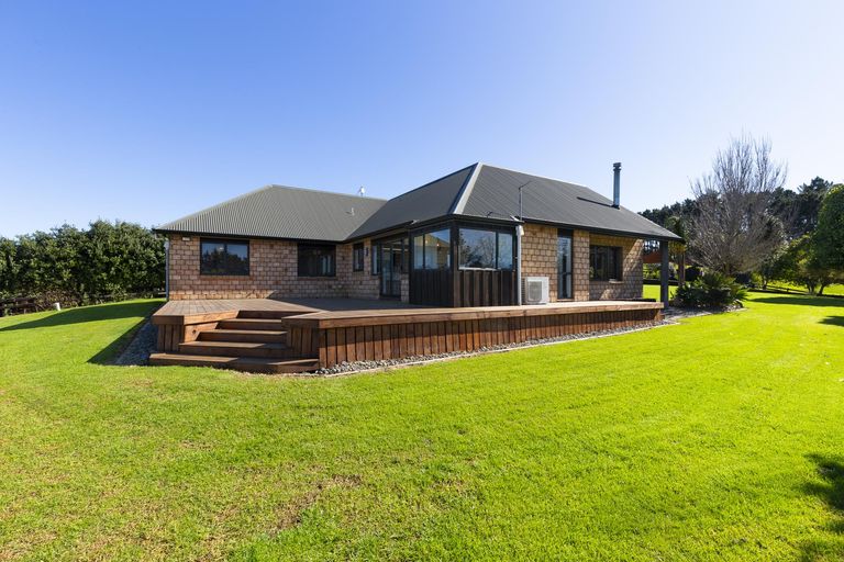 Photo of property in 56 Nandina Lane, Pukekohe, 2120