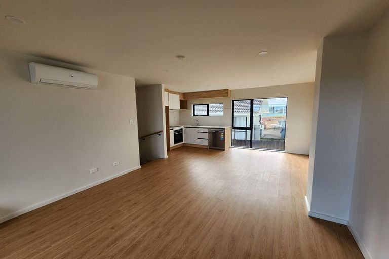 Photo of property in 9d Landette Road, Manurewa, Auckland, 2102