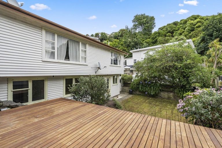Photo of property in 20b Kellsmere Crescent, Island Bay, Wellington, 6023