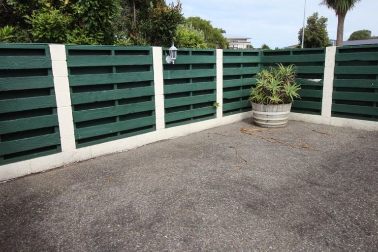 Photo of property in 3 Kent Crescent, Awapuni, Palmerston North, 4412