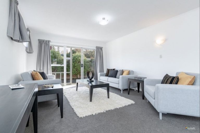Photo of property in 35a Roband Crescent, Brown Owl, Upper Hutt, 5018