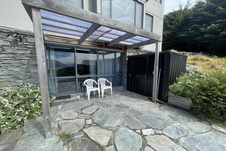 Photo of property in 1-3/1 Matakauri Place, Fernhill, Queenstown, 9300
