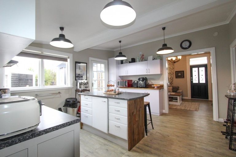 Photo of property in 33 Tararua Street, Pahiatua, 4910