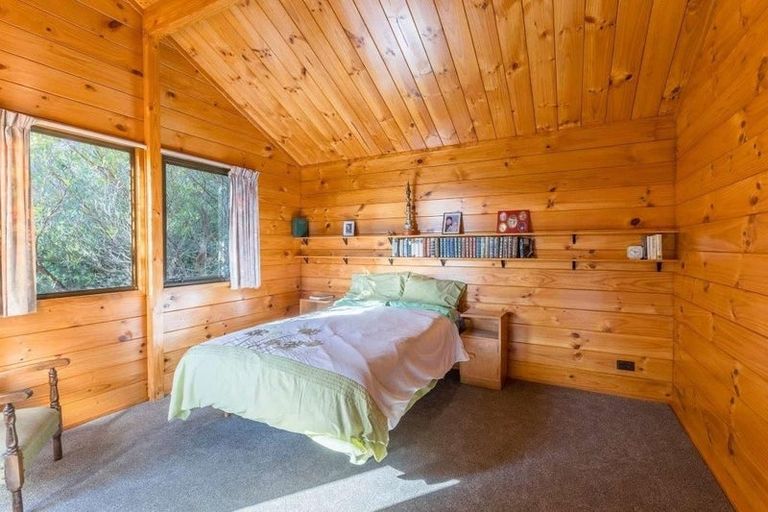 Photo of property in 6 Frimley Terrace, Waikanae Beach, Waikanae, 5036