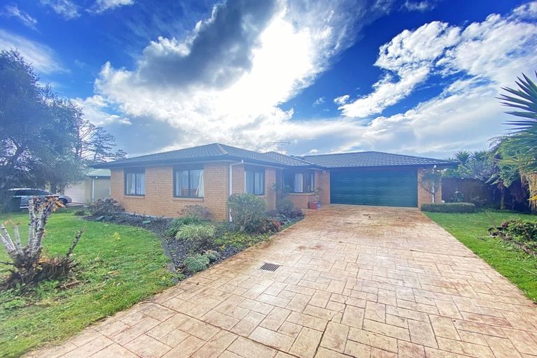 Photo of property in 3 Quartley Place, Huntington Park, Auckland, 2013