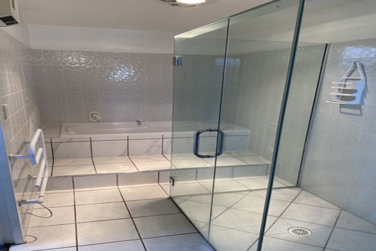 Photo of property in 41 Manor Place, Bryndwr, Christchurch, 8053