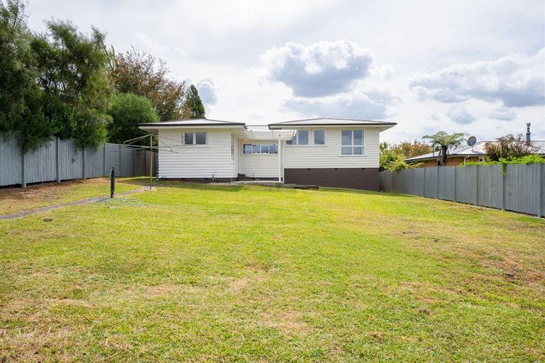 Photo of property in 5 Clark Place, Hillcrest, Hamilton, 3216