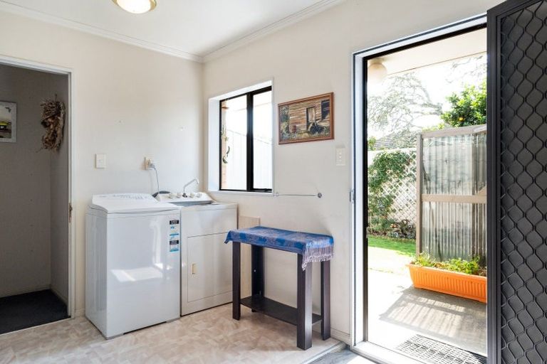 Photo of property in Orange Grove Flats, 29/549 Childers Road, Te Hapara, Gisborne, 4010