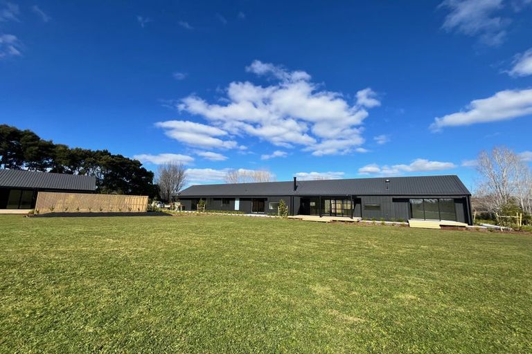 Photo of property in 49 Three Oaks Drive, Dairy Flat, 0794