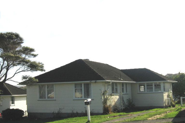 Photo of property in 7 Fawn Street, Cannons Creek, Porirua, 5024