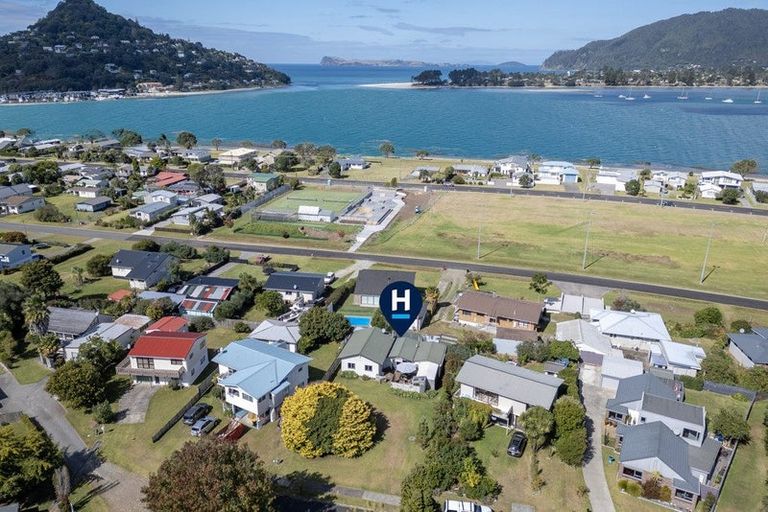 Photo of property in 28 Kauri Place, Tairua, 3508