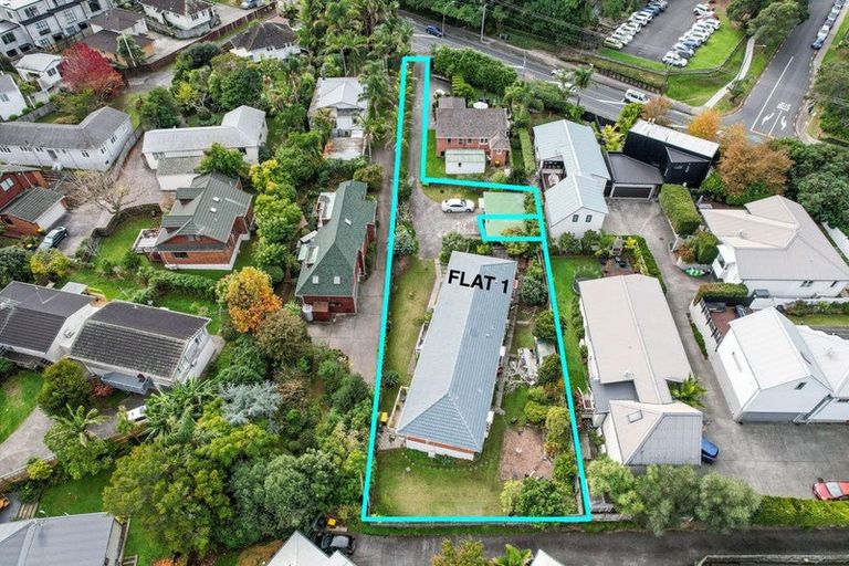 Photo of property in 1/263 Lake Road, Belmont, Auckland, 0622