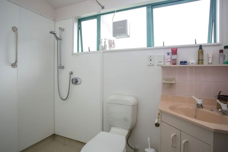 Photo of property in 11g Shepherd Road, Waipahihi, Taupo, 3330