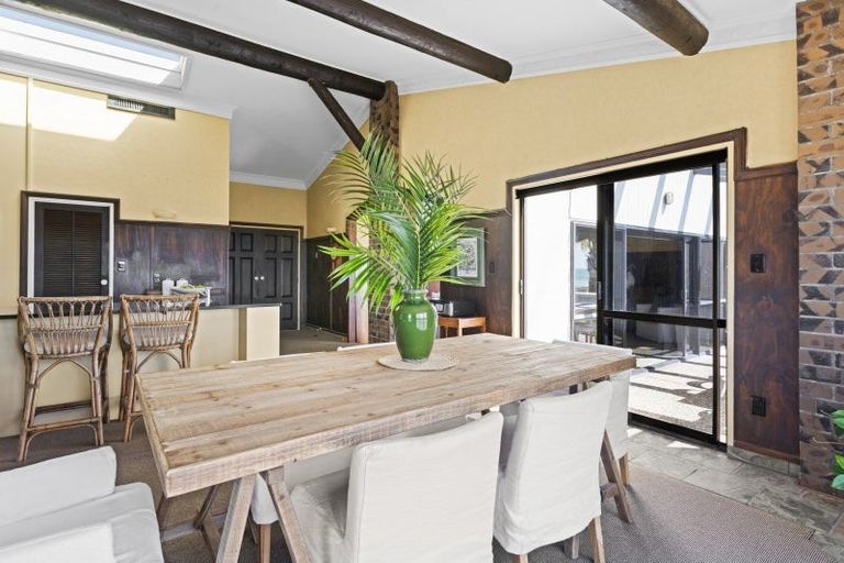 Photo of property in 73 Le Quesne Road, Bay View, Napier, 4104