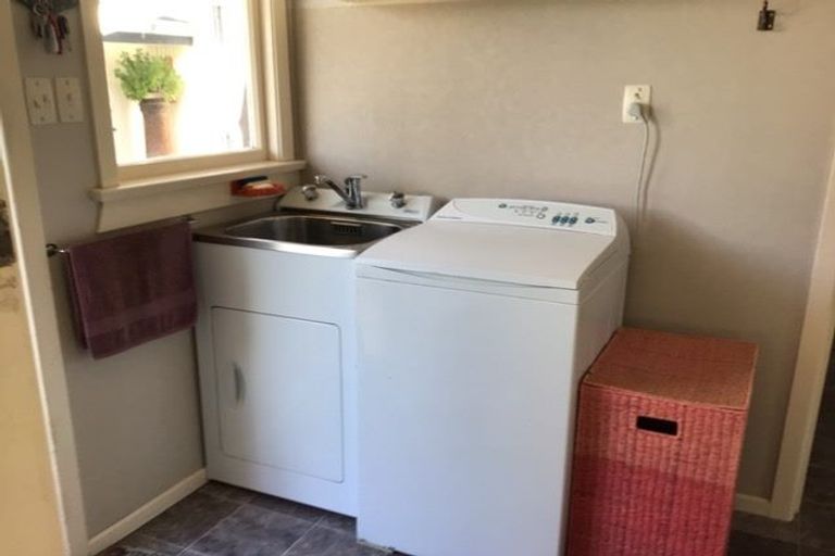 Photo of property in 14 Lincoln Street, Riversdale, 9776