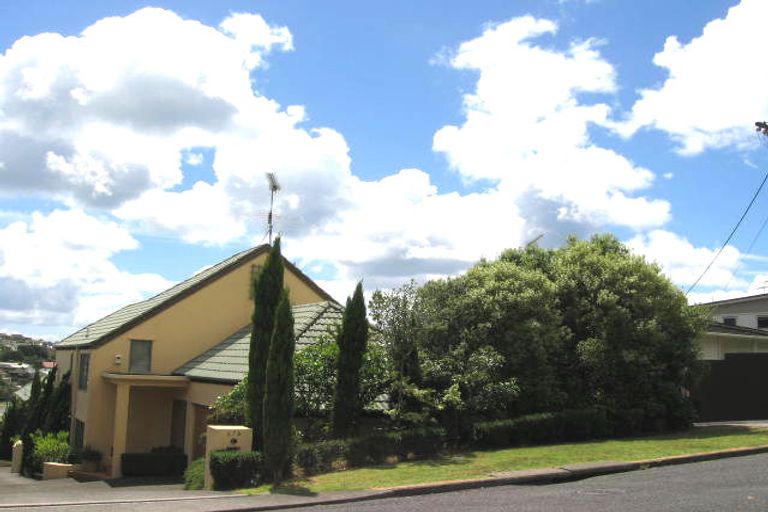 Photo of property in 1/47 Rangitoto Terrace, Milford, Auckland, 0620