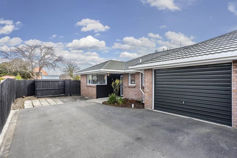 Photo of property in 3/303 Burwood Road, Burwood, Christchurch, 8083
