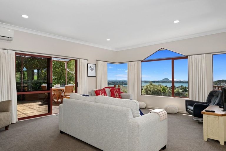 Photo of property in 68 Waikite Road, Welcome Bay, Tauranga, 3112