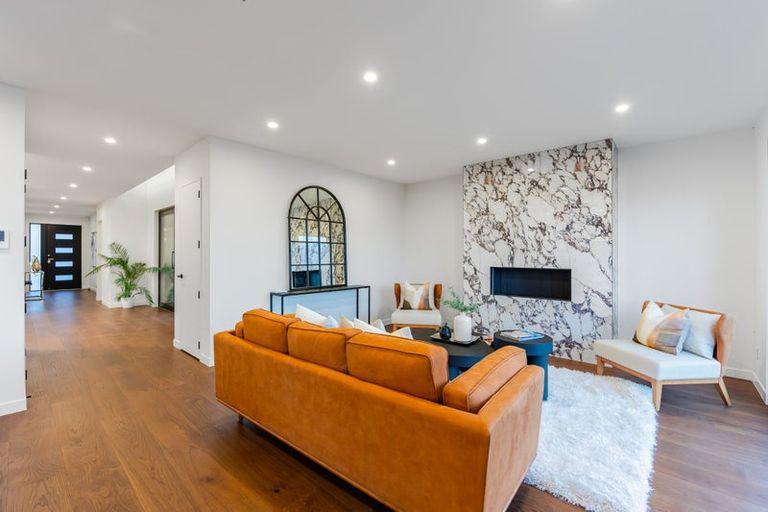 Photo of property in 218 Vaughans Road, Long Bay, Auckland, 0792