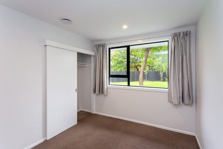 Photo of property in 8c Leeman Place, Redwood, Christchurch, 8051