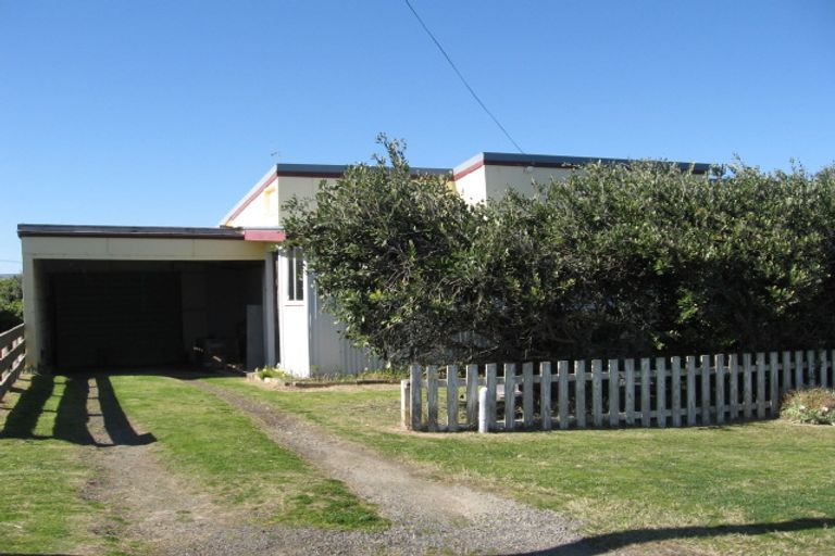 Photo of property in 23 Rangitane Street, Himatangi Beach, Foxton, 4891
