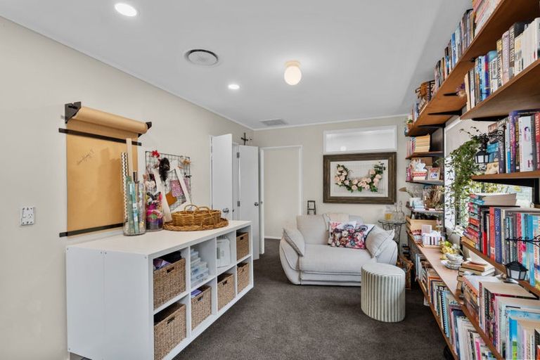 Photo of property in 86 Whites Road, Whitford, Howick, 2571