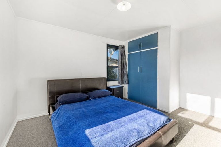 Photo of property in 35 Camellia Avenue, Bell Block, New Plymouth, 4312