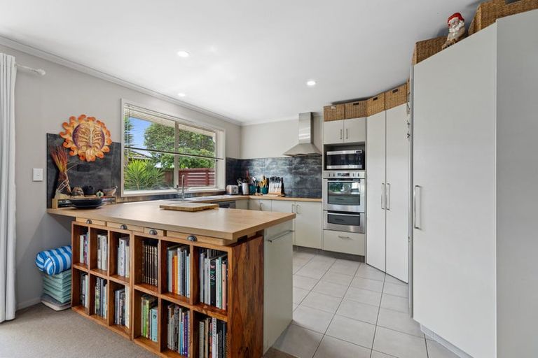Photo of property in 99 Longview Drive, Papamoa Beach, Papamoa, 3118