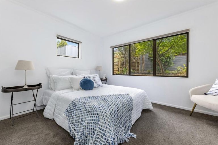 Photo of property in 2/54 Alexander Street, Cockle Bay, Auckland, 2014