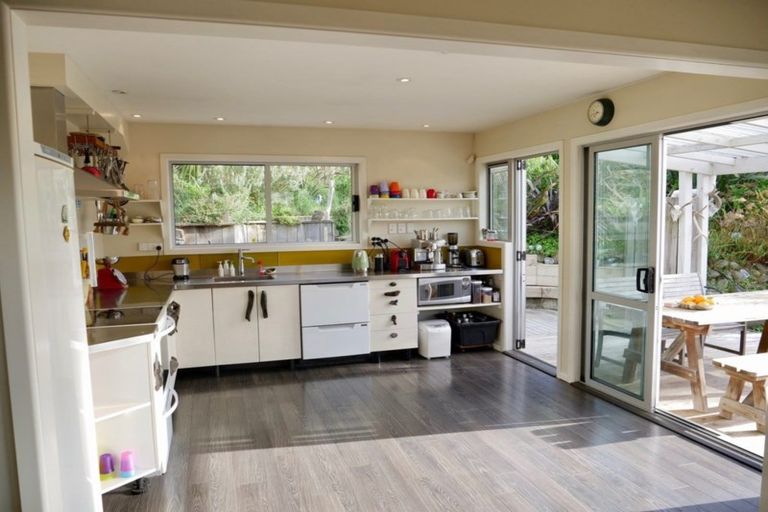 Photo of property in 11 Ruru Road, Otaihanga, Paraparaumu, 5036