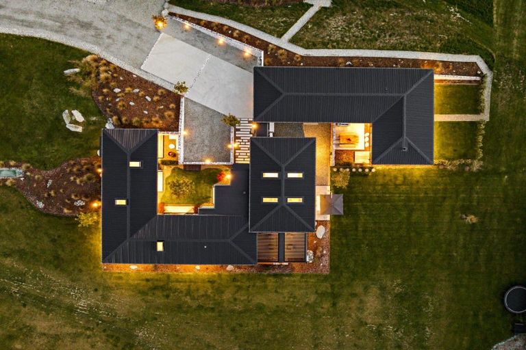 Photo of property in 214 Mcdonnell Road, Arrowtown, Queenstown, 9371