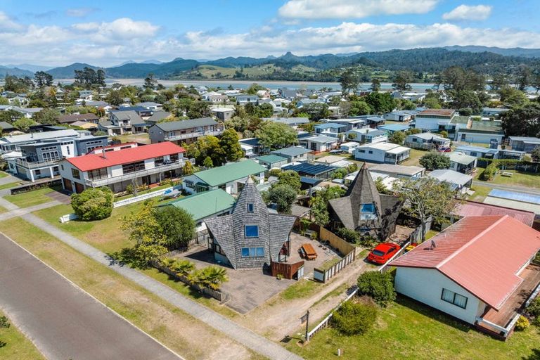 Photo of property in 68a Vista Paku, Pauanui, Hikuai, 3579