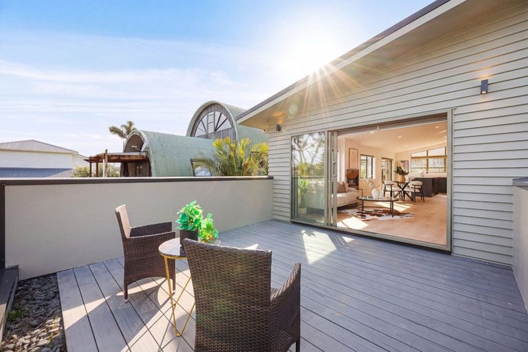 Photo of property in 40a Verran Road, Birkdale, Auckland, 0626