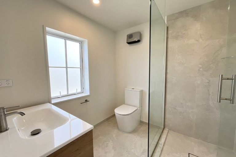 Photo of property in 2/23 Woodville Street, Edgeware, Christchurch, 8013