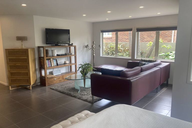 Photo of property in 2/21 Park Avenue, Takapuna, Auckland, 0622