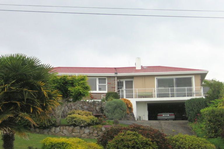 Photo of property in 64 Omokoroa Road, Omokoroa, 3114