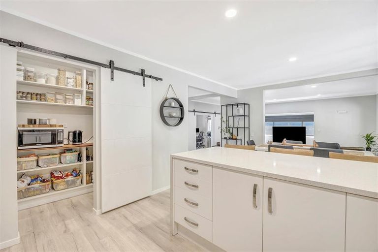 Photo of property in 8 Opoia Road, Hamilton East, Hamilton, 3216