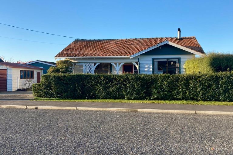 Photo of property in 18 Manse Street, Waimate, 7924