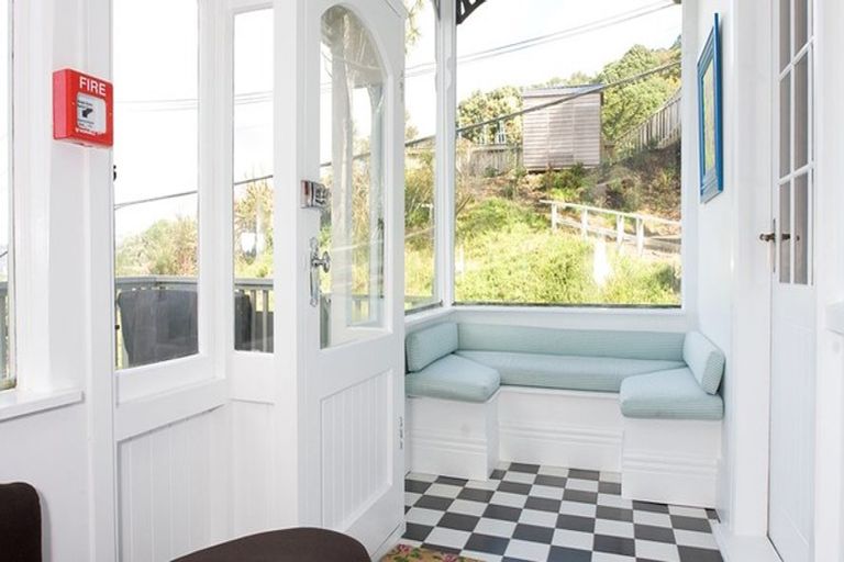 Photo of property in 2/10 Orchard Street, Wadestown, Wellington, 6012