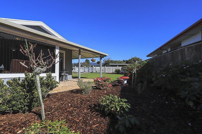 Photo of property in 19 Highfields Drive, Katikati, 3129