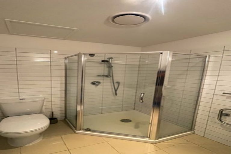 Photo of property in Bella Vista, 2d/84 Gunner Drive, Te Atatu Peninsula, Auckland, 0610