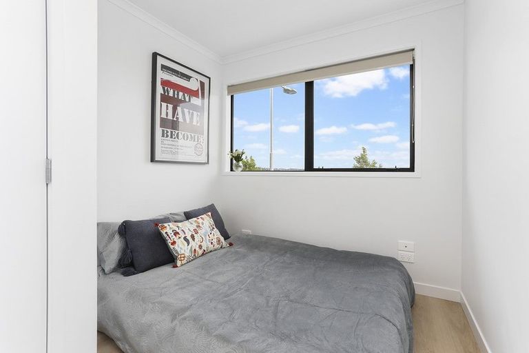 Photo of property in 26 Alexander Willis Crescent, Hobsonville, Auckland, 0616