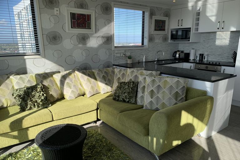 Photo of property in The Rennaissance, 16i/18 Ronwood Avenue, Manukau, Auckland, 2104
