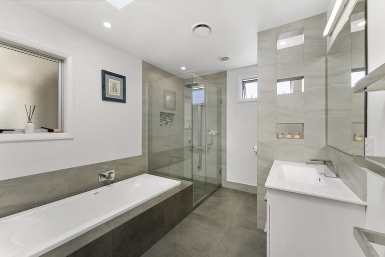 Photo of property in 467 Ruahine Street, Terrace End, Palmerston North, 4410