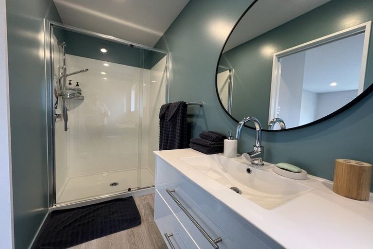 Photo of property in 192 Weston Road, St Albans, Christchurch, 8052