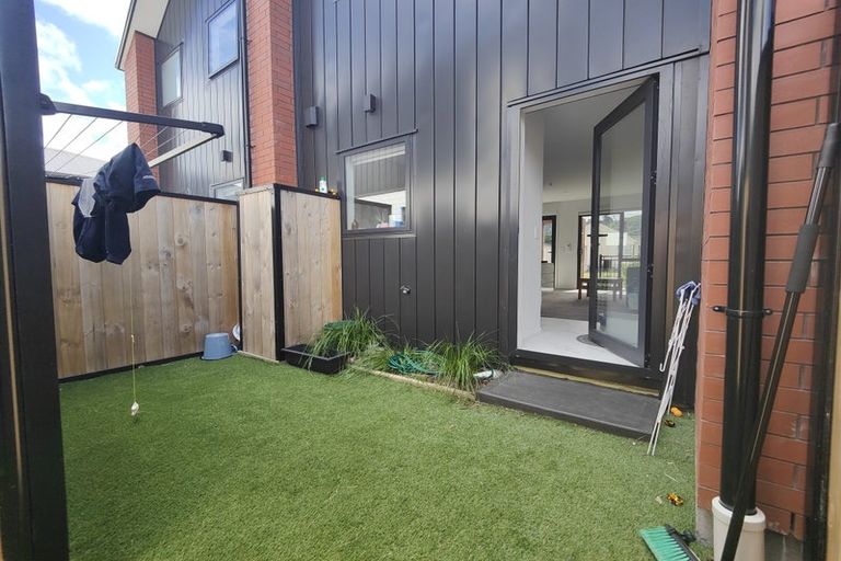 Photo of property in 2/14 Biddle Crescent, Taita, Lower Hutt, 5011