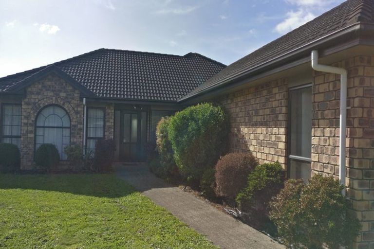 Photo of property in 8 Gibbston Close, Huntington, Hamilton, 3210